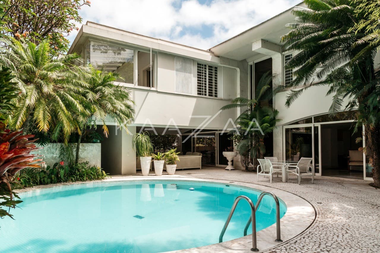 Em rua tranquila no Jardim Europa, esta bela casa com piscina é perfeita para relaxar. - Foto 3
