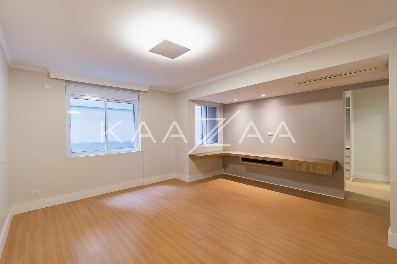 Acabamentos novos e ares aconchegantes, neste apartamento no miolo dos Jardins. - Foto 6