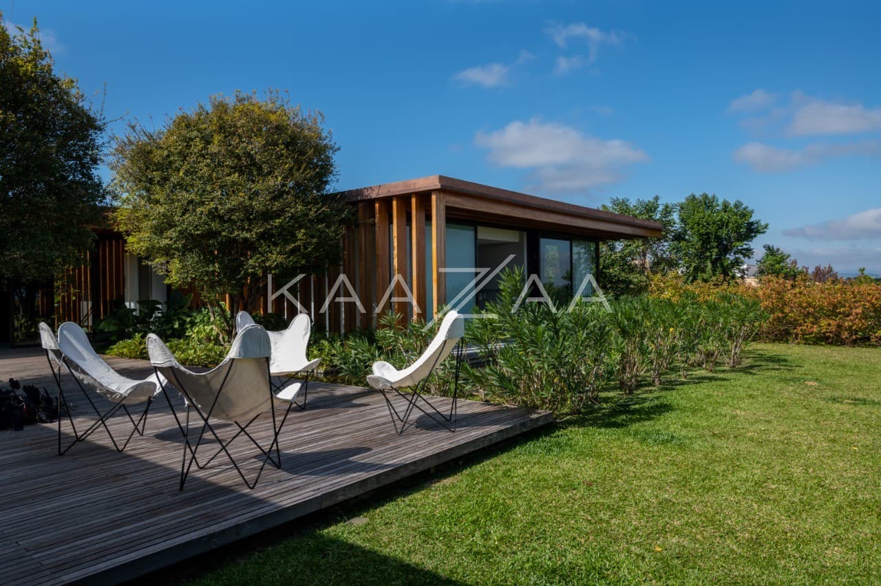 Luz, arquitetura, sofisticação: uma casa modelo na Quinta da Baroneza - Foto 29