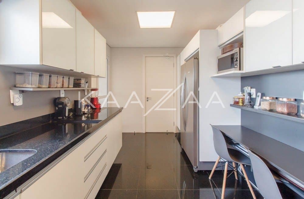 Vista infinita e clima descolado, neste apartamento super amplo em um condomínio com lazer em Moema. - Foto 12