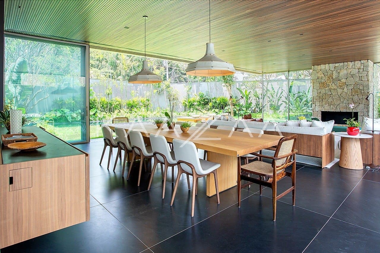 Contemporânea e toda mobiliada: casa com ambientes livres e jardim magnífico em rua fechada em Alto de Pinheiros. - Foto 13